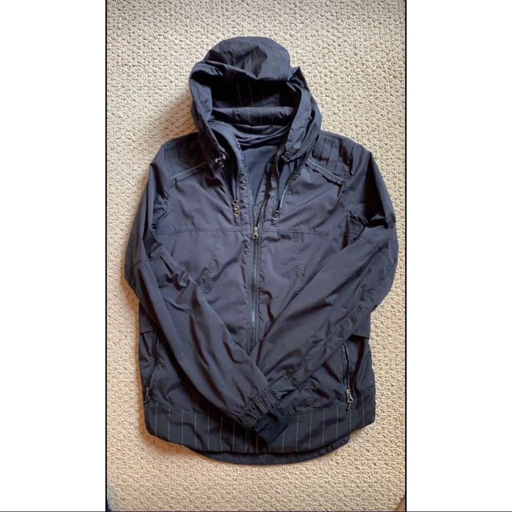 LULU Rain jacket
